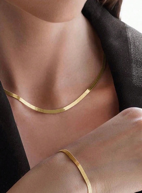 Fashion classic simple snake collar bone chain suit female