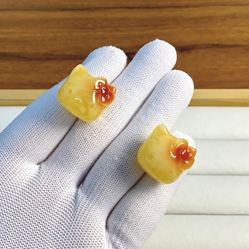 天然二代琥珀蜜蜡雕刻俏色天地孔KT猫散珠  DIY文玩配饰