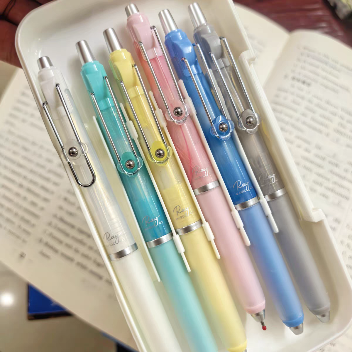 禾硕033彩光奇梦ST头双珠按动笔