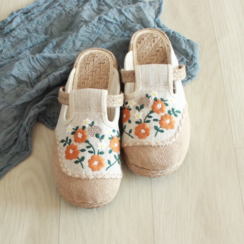 大理小花刺绣图案拖鞋女款夏季绣花鞋平底外穿民族风透气懒人麻拖