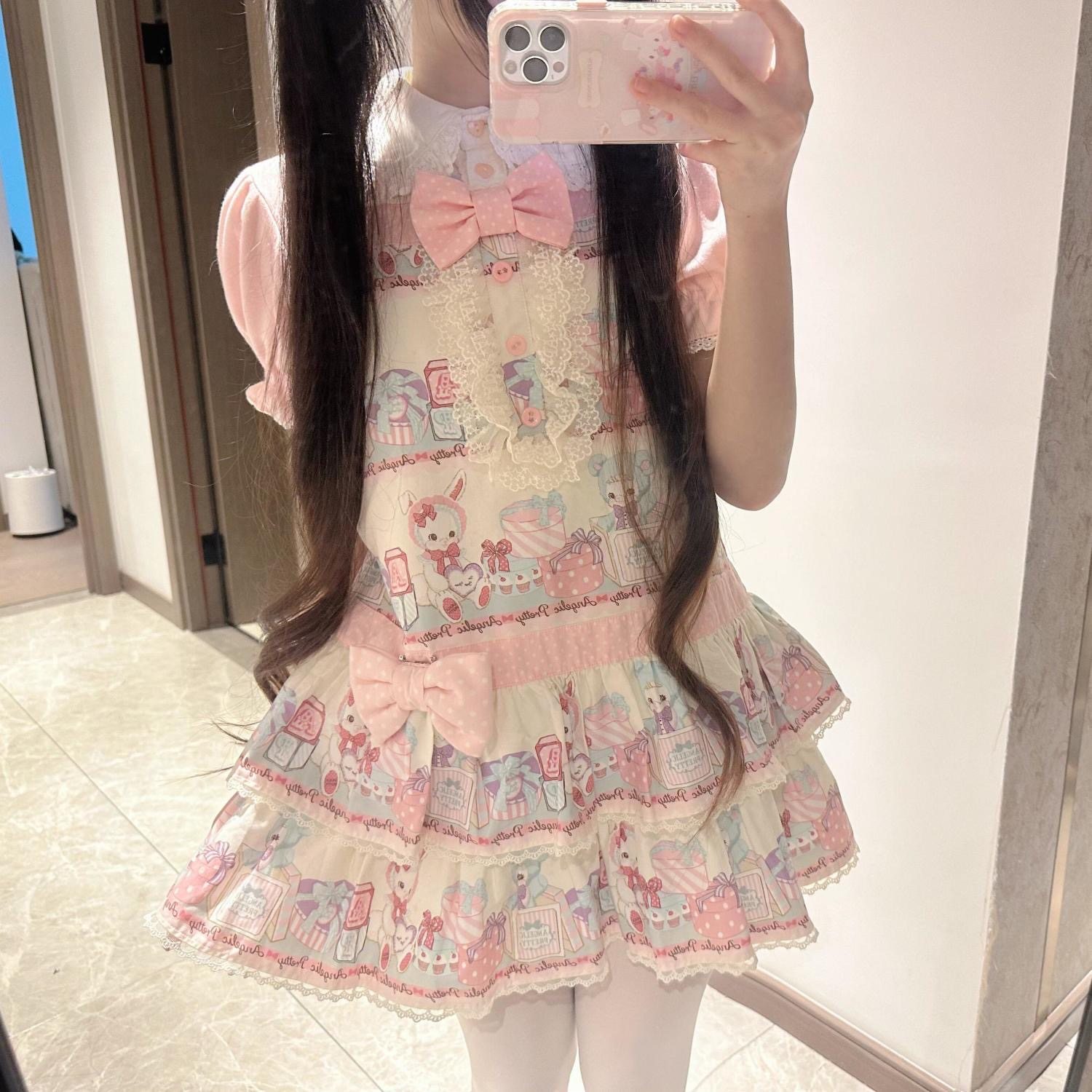 甜美新款Lolita洛丽塔可爱卡通印花蝴蝶结拼接娃娃领粉色连衣裙女