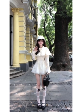法式富家千金留洋小姐复古拼接斗篷假两件白色收腰绑带显瘦连衣裙