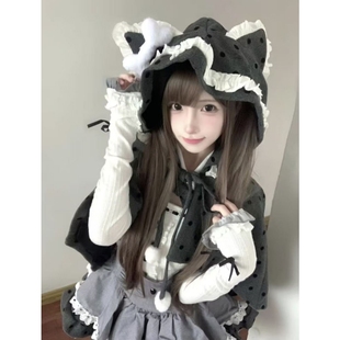 秋冬新甜美可爱套装 打底衣蛋糕背带裙三件套 波点斗篷上衣白色修身