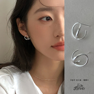 几何镂空亮面耳钉女小众设计感高级2025新款 气质简约耳环耳饰 爆款
