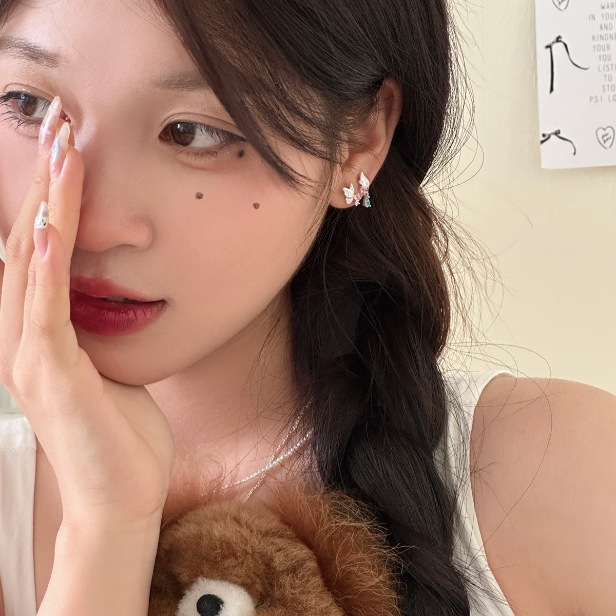 不对称蝴蝶耳钉女精致小众设计耳环2025新款爆款高级感纯银针耳饰,饰品/流行首饰/时尚饰品新,耳钉,淘宝优惠券,粉丝福利购,淘宝优惠卷