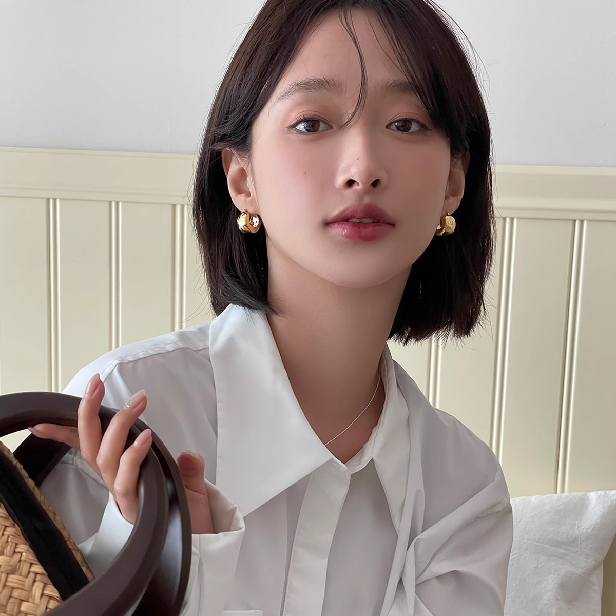 复古锤面耳环轻奢高级感耳扣小众设计耳钉女纯银银针金色气质耳饰