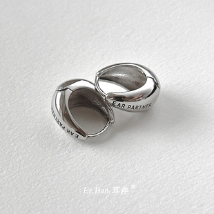 银色水滴耳环小众设计轻奢高级感耳扣耳圈耳钉2026新款爆款耳饰女