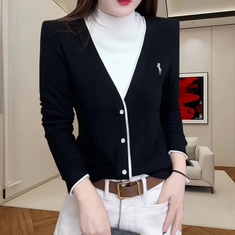 秋冬半高领刺绣上衣德绒长袖t恤