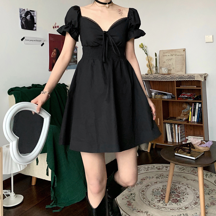 Forget all empty little black dress sexy little wild cat and pure Keren bubble sleeve retro dress