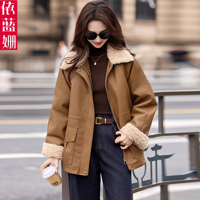 麂皮绒翻领皮毛一体短外套女冬装