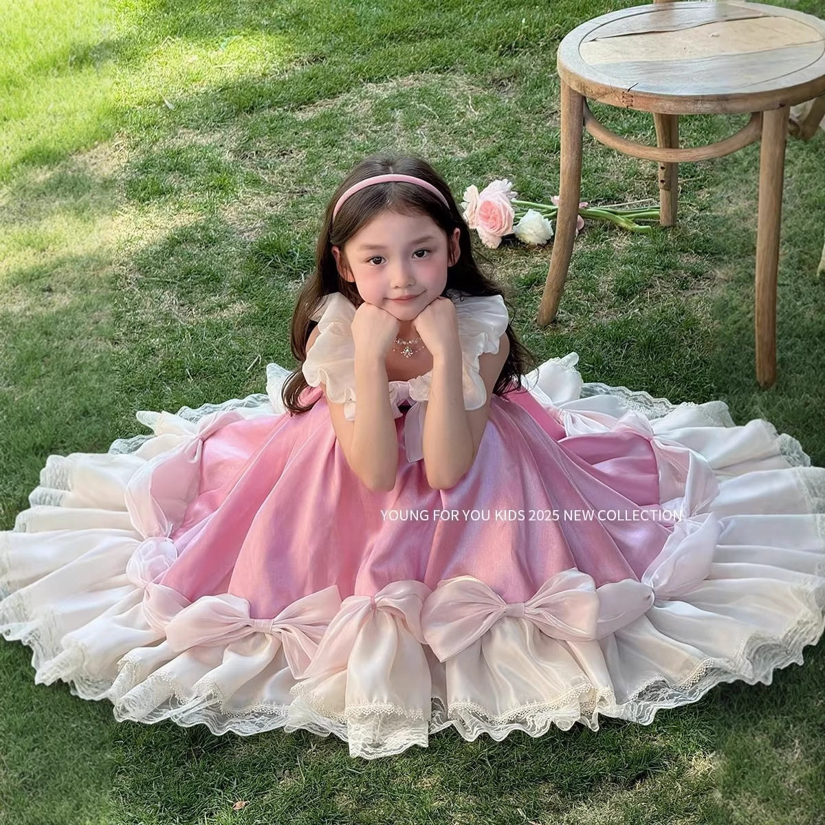 迪士尼仙蒂瑞拉公主裙女童粉色缎面蝴蝶结蕾丝儿童礼服蓬蓬裙