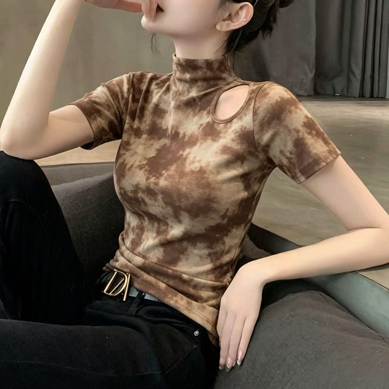 晕染半高领短袖t恤女2026新款夏季镂空冰丝正肩设计感小众上衣装