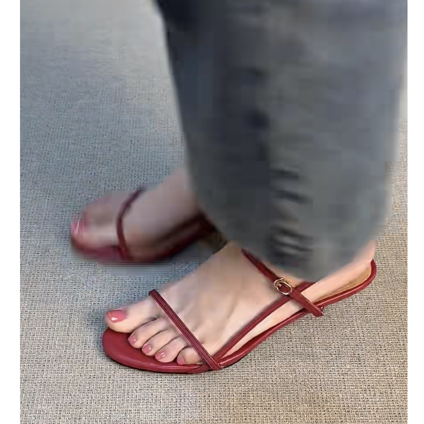 简约法式一字小细带凉鞋敲显瘦