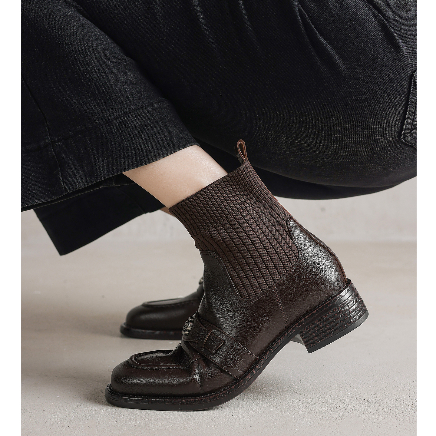 羊皮舒适中跟短靴气质及踝马丁靴