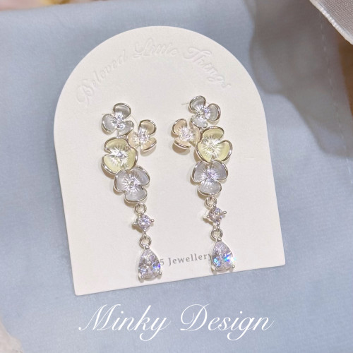Minky「花语漫漫」原创渐变蓝花朵耳饰蚊香盘耳夹无耳洞耳钉耳环