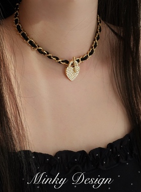 「心锁鎏金」黑金撞色高级感项链独特小众颈链爱心吊坠女士锁骨链