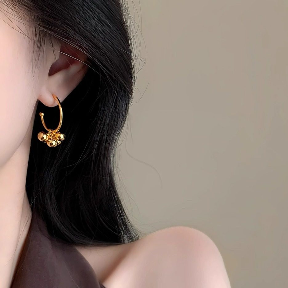 「金球环耳」金色葡萄串珠耳饰高级感方圆脸蚊香盘耳夹无耳洞耳钉,饰品/流行首饰/时尚饰品新,耳夹,淘宝优惠券,粉丝福利购,淘宝优惠卷