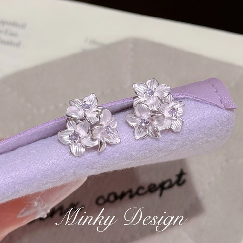 Minky「温柔花簇」漂亮花朵耳饰蚊香盘耳夹女无耳洞精致耳钉耳环
