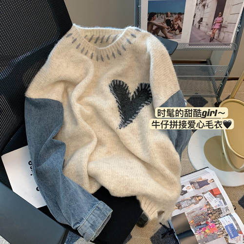 牛仔拼接针织上衣慵懒风爱心毛衣