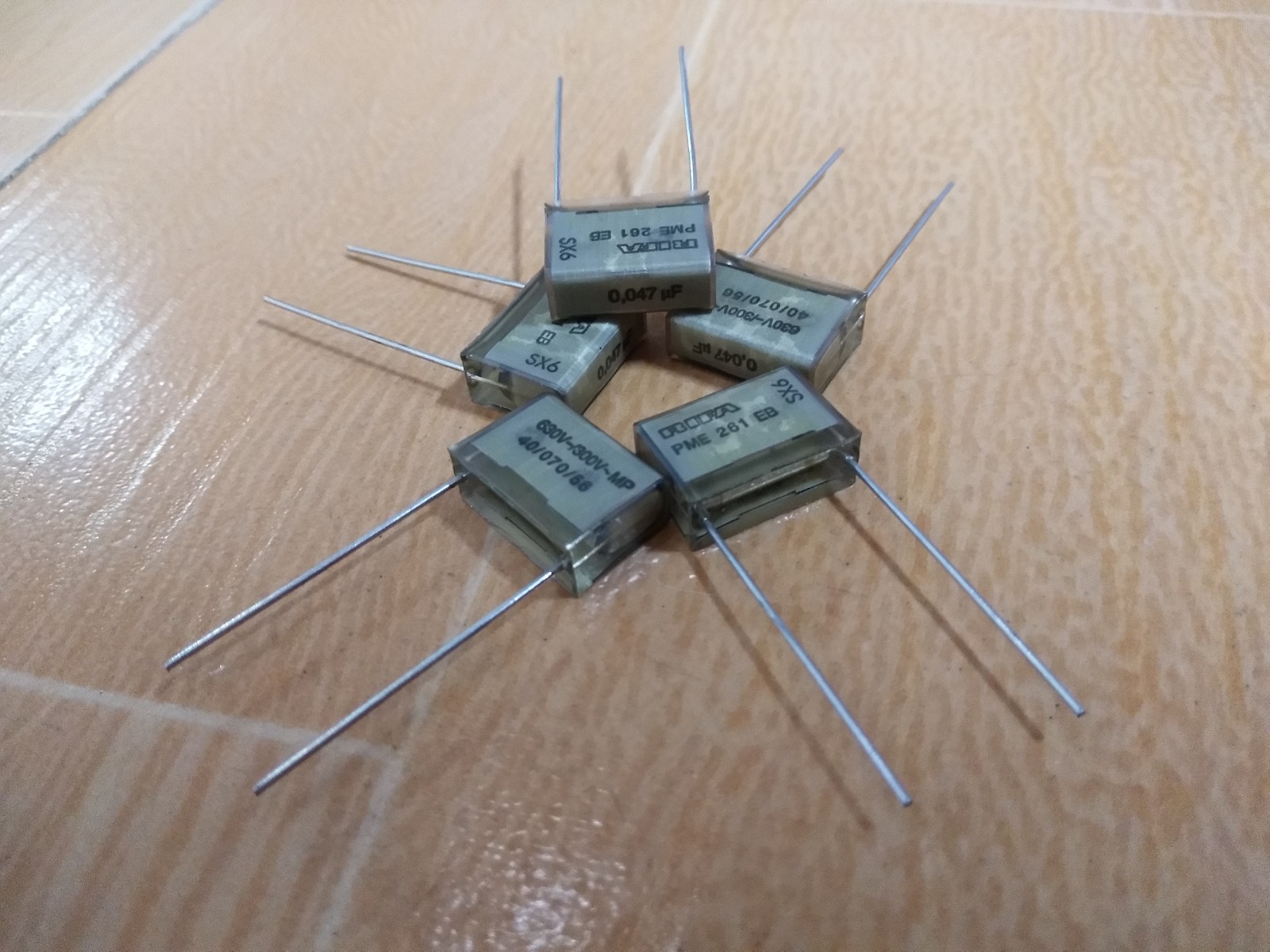 PME261EB5470KR30 薄膜电容器 630v0.047uF 10% 15.2mm RIFA