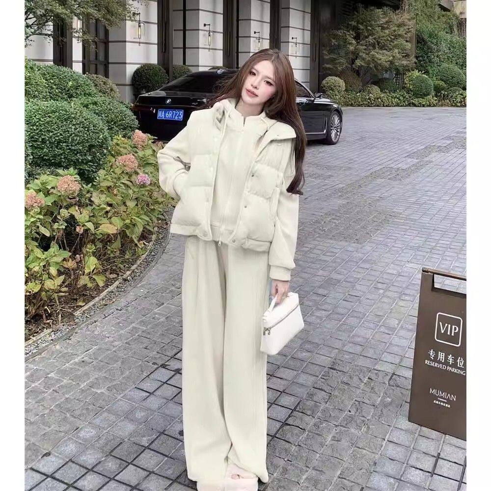 时尚套装女冬季新款高级感运动风加绒加厚卫衣+马甲+阔腿裤三件套