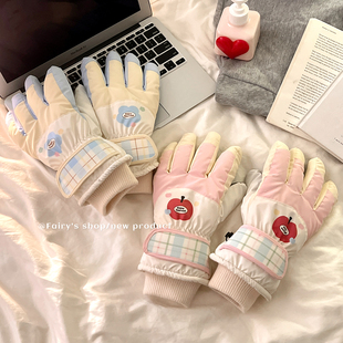 可爱苹果滑雪手套冬季女士可触屏加绒加厚防寒电动车骑行保暖手套