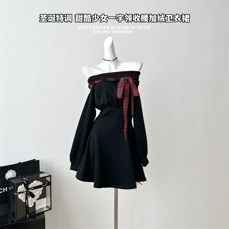 甜酷少女一字领收腰显瘦加绒卫衣连衣裙