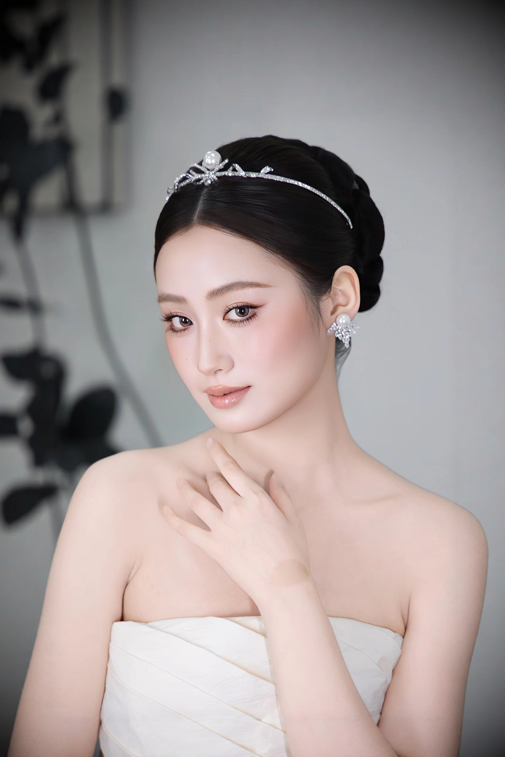 芸琪ST1-17491奈思ETE新娘精致公主冠儿童生日礼物珍珠蝴蝶结发饰