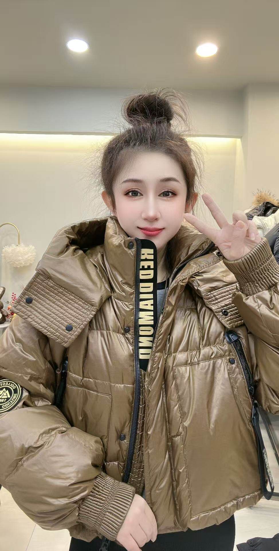 D00159-2026新款香槟金短款保暖休闲时尚羽绒服