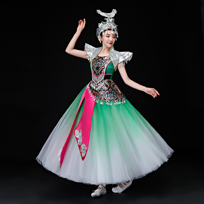 少数民族服装苗族节日盛装舞蹈服装刺绣套装贵州凯里苗寨舞台表演