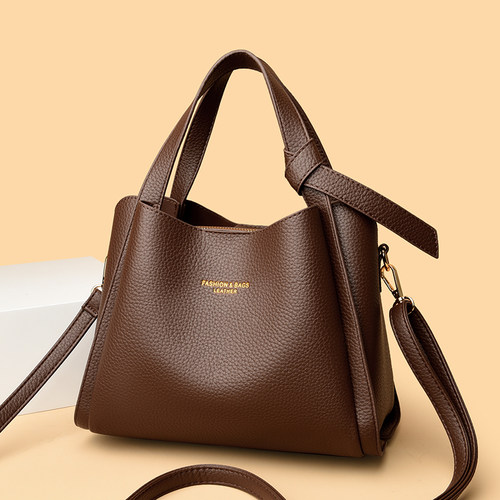 2026新款真皮水桶斜挎妈妈包