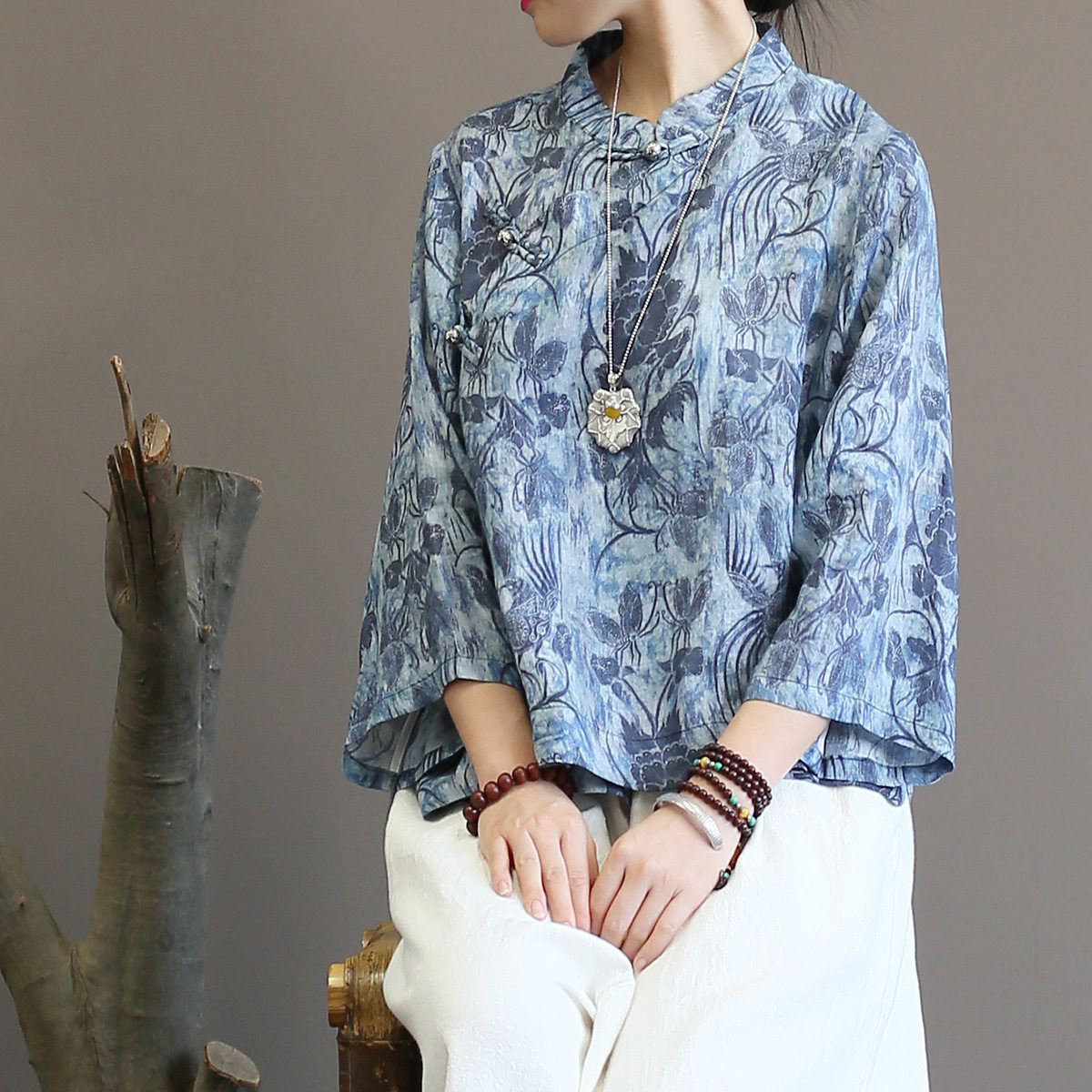 中老年人日常可穿太极服女款新款单件上衣中国风太极拳女士练功服图片
