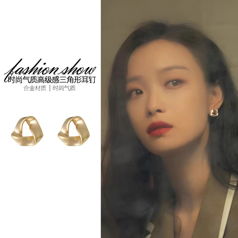 个性耳环2025年独特高级小众