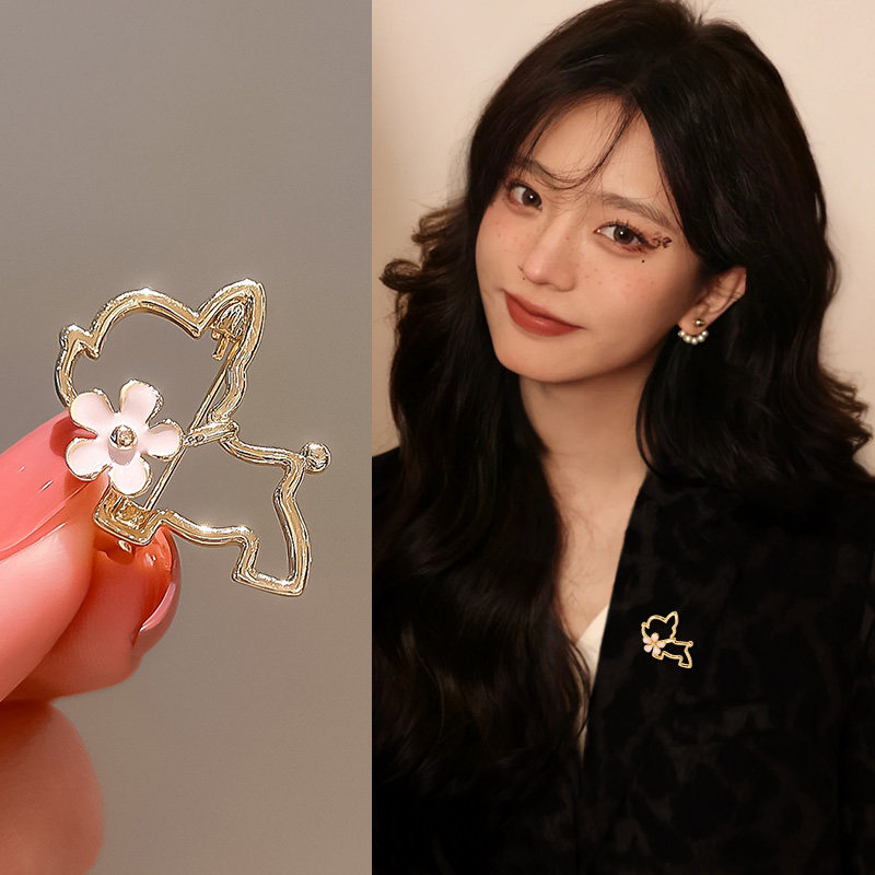 可爱樱花小狗胸针女款新款图片