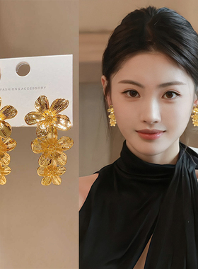 金色花朵耳环女轻奢高级感夸张耳坠2025新款爆款小众独特设计耳饰