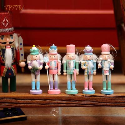 新年北欧手工艺术品胡桃夹子士兵