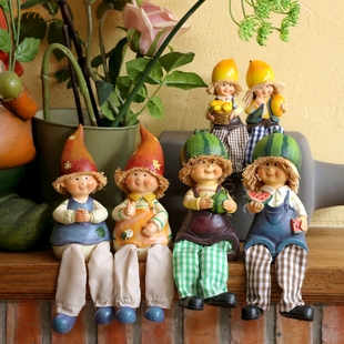 花园别墅庭院客厅娃娃吊脚装 饰闺蜜情侣送礼物幼儿园卡通树脂摆件