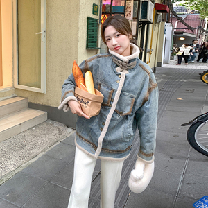 羊羔毛牛仔厚外套女2024冬港风宽松设计感洋气小个子皮毛一体棉衣图片