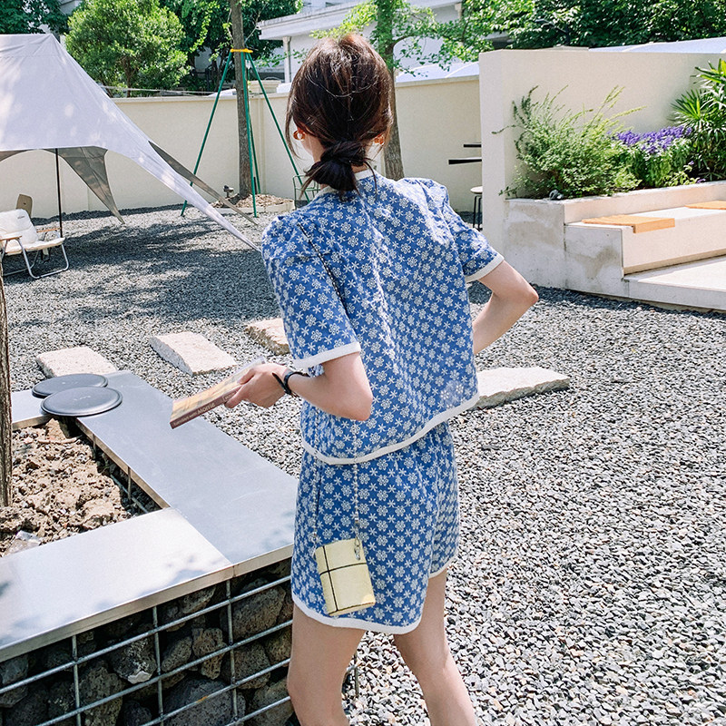 韩系小香风短裤套装女2025夏季新款设计感气质显瘦上衣名媛两件套,女装套装/套裙,维壹