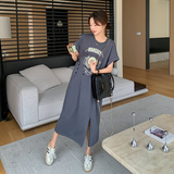 法式盐系慵懒风T恤连衣裙女2025夏季新款韩版宽松显瘦开叉长裙子，女装连衣裙，维壹