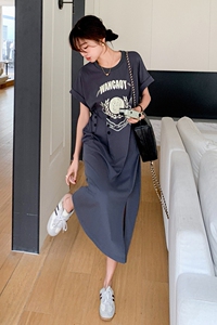 法式盐系慵懒风T恤连衣裙女2025夏季新款韩版宽松显瘦开叉长裙子图片