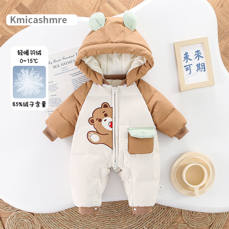 婴儿羽绒服连体衣冬季男宝宝加厚保暖哈衣婴幼儿衣服冬装外出抱衣
