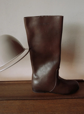 新品 Afflatus3 26新款植鞣烧焦蜡牛皮长靴棕色圆头内增高靴子女