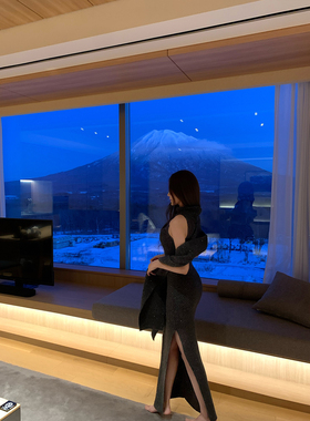 GYOKUU 【请吃饭的姐姐】深灰色长款针织连衣裙（含围巾）