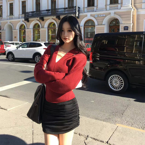 【5折】气色很足的毛衣 酒红色高干文女主古早感收腰V领