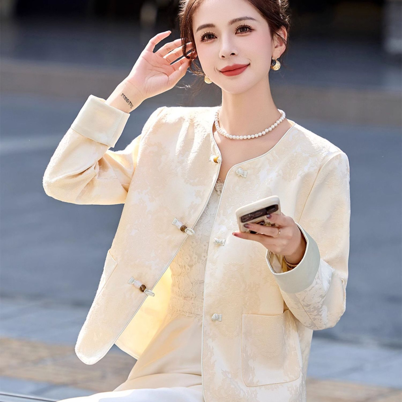 中式大码宽松国风提花外套2025春季圆领新款时尚短款减龄洋气上衣