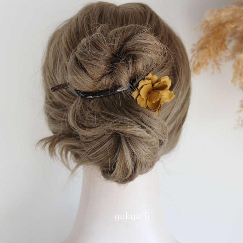 GUKUALI 夏季新款枫叶花朵扭扭夹日常百搭通勤后脑勺发夹发饰头饰