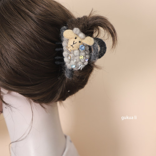 GUKUALI手工毛绒小羔羊鲨鱼夹