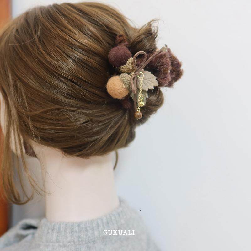 GUKUALI冬新发夹毛球后脑勺鲨鱼夹花朵女头饰流苏高级感橡子抓夹,饰品/流行首饰/时尚饰品新,发饰,淘宝优惠券,粉丝福利购,淘宝优惠卷
