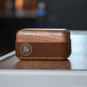 索尼复古真皮适用于sony WF-1000xm4 xm5/新款松下AZ100 AZ80 无线蓝牙耳机木质保护壳套